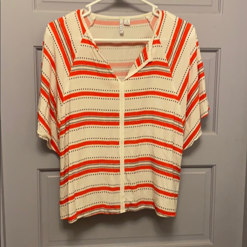 ELLE flutter sleeve top